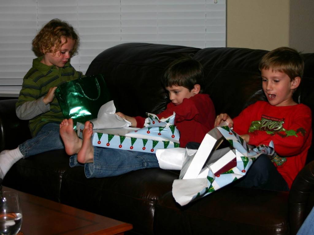 2005-12-24-Christmas-Eve-19.JPG